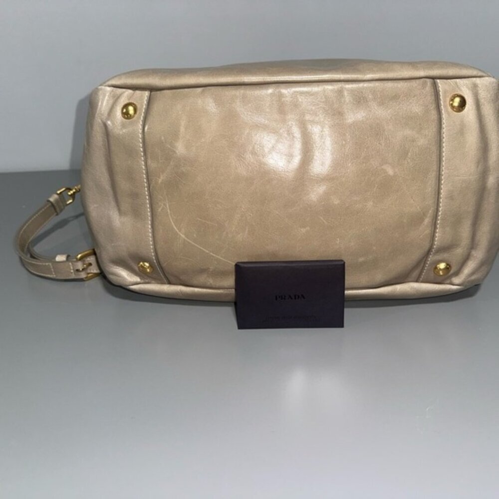AUTHENTIC Prada Vitello Shine Leather Top Handle Bag w/ Authenticity Card - Picture 8 of 8
